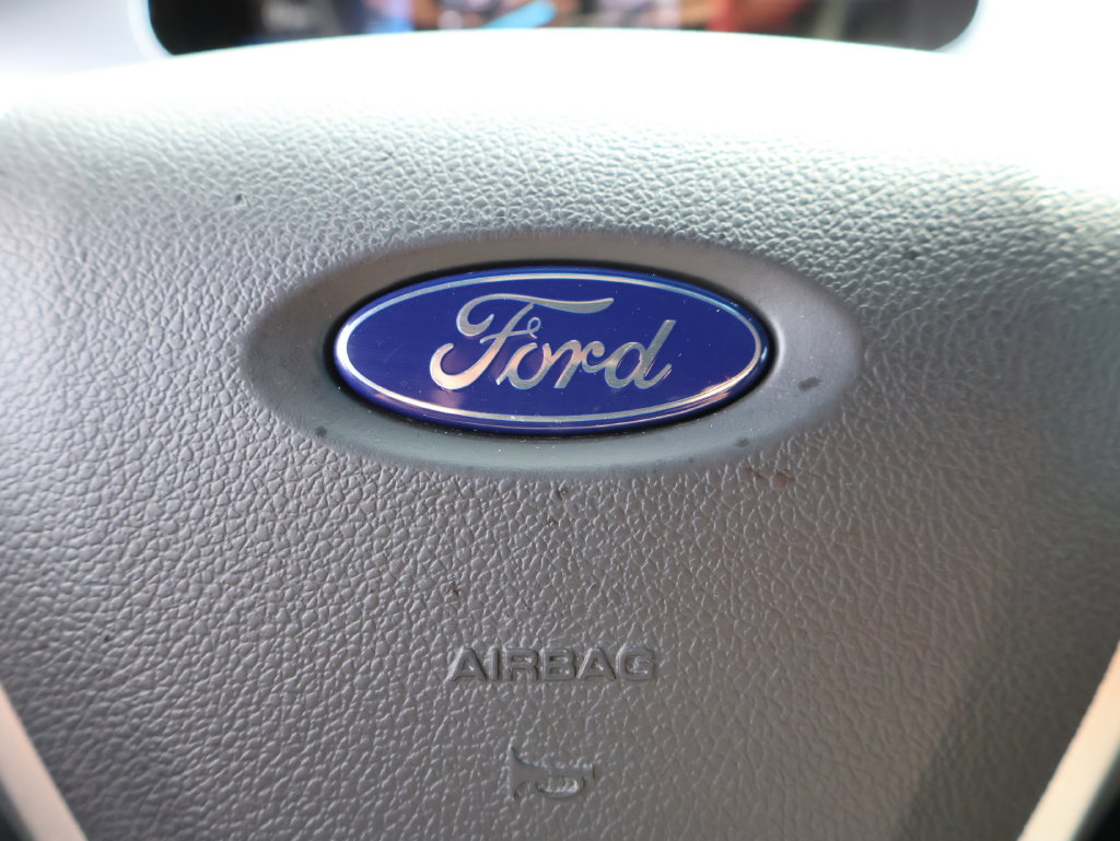 Used 2018 Ford Taurus SEL w/ Equipment Group 201A FWD image 26