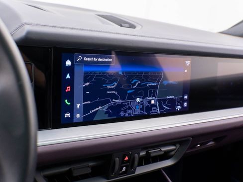 Certified 2024 Porsche Cayenne image 23