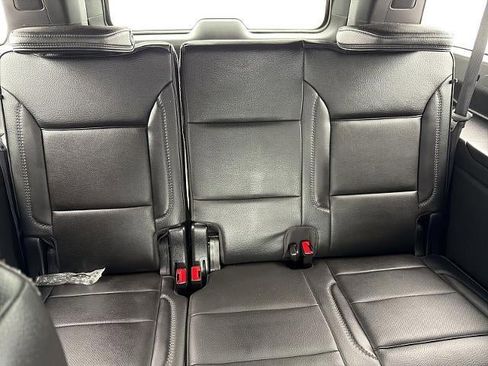 Used 2021 GMC Yukon XL Denali w/ Denali Premium Package image 22