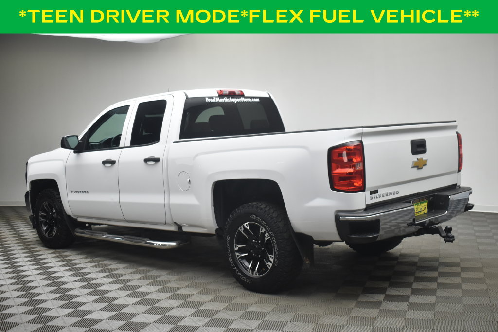 Used 2018 Chevrolet Silverado 1500 W/T w/ WT Convenience Package RWD image 4