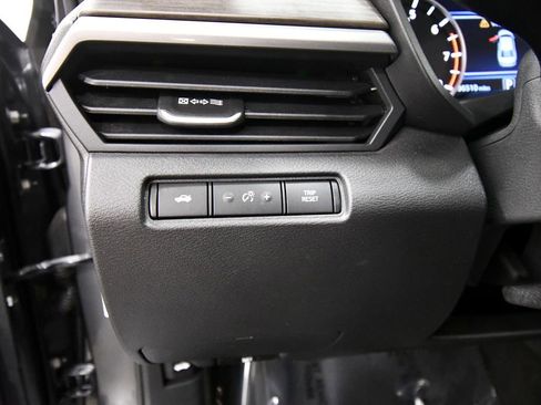 Used 2024 Nissan Altima 2.5 SV AWD/4WD image 19