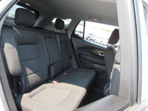 Used 2020 GMC Terrain SLE w/ Driver Convenience Package FWD image 21