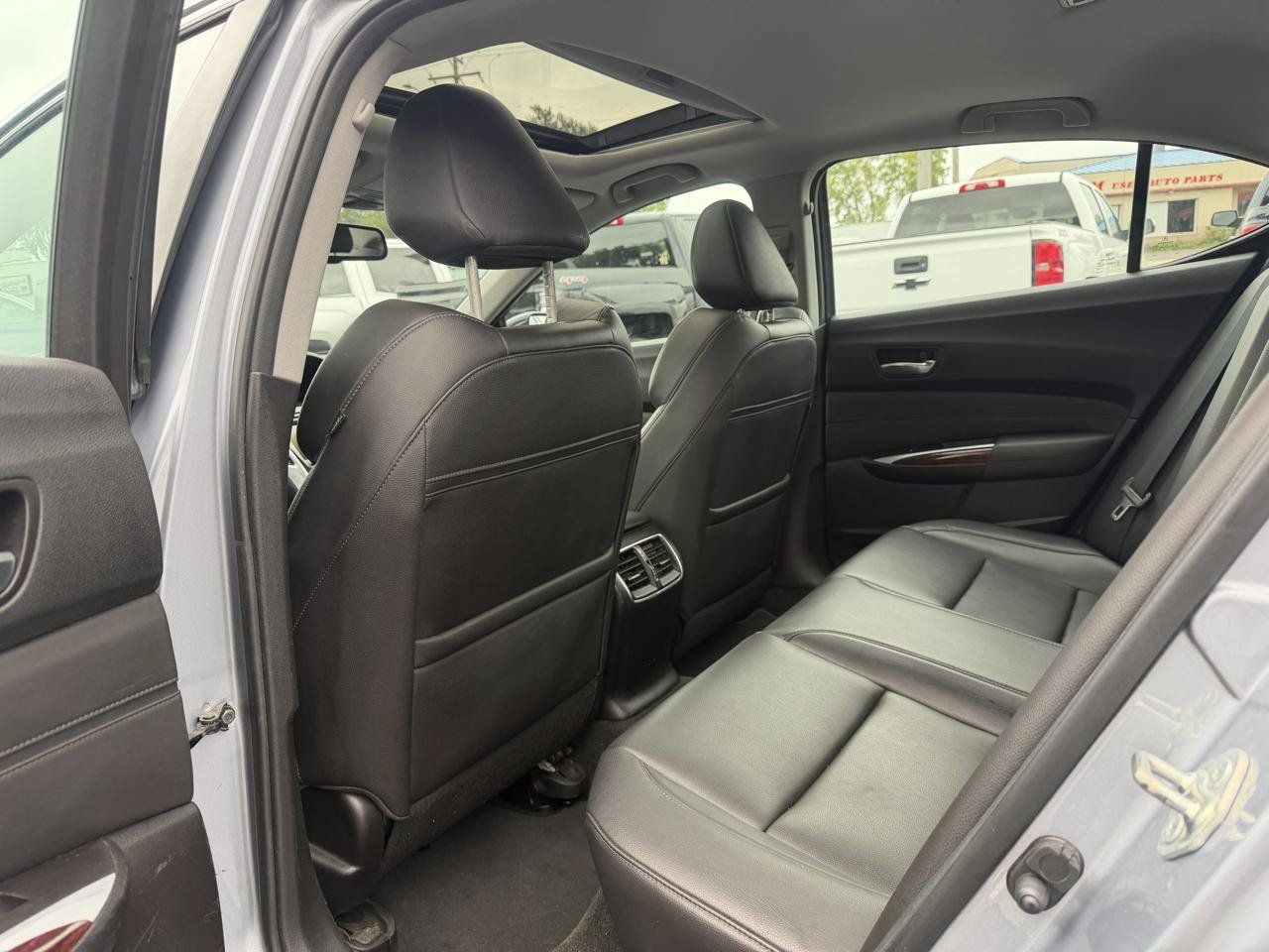 Used 2015 Acura TLX FWD image 12