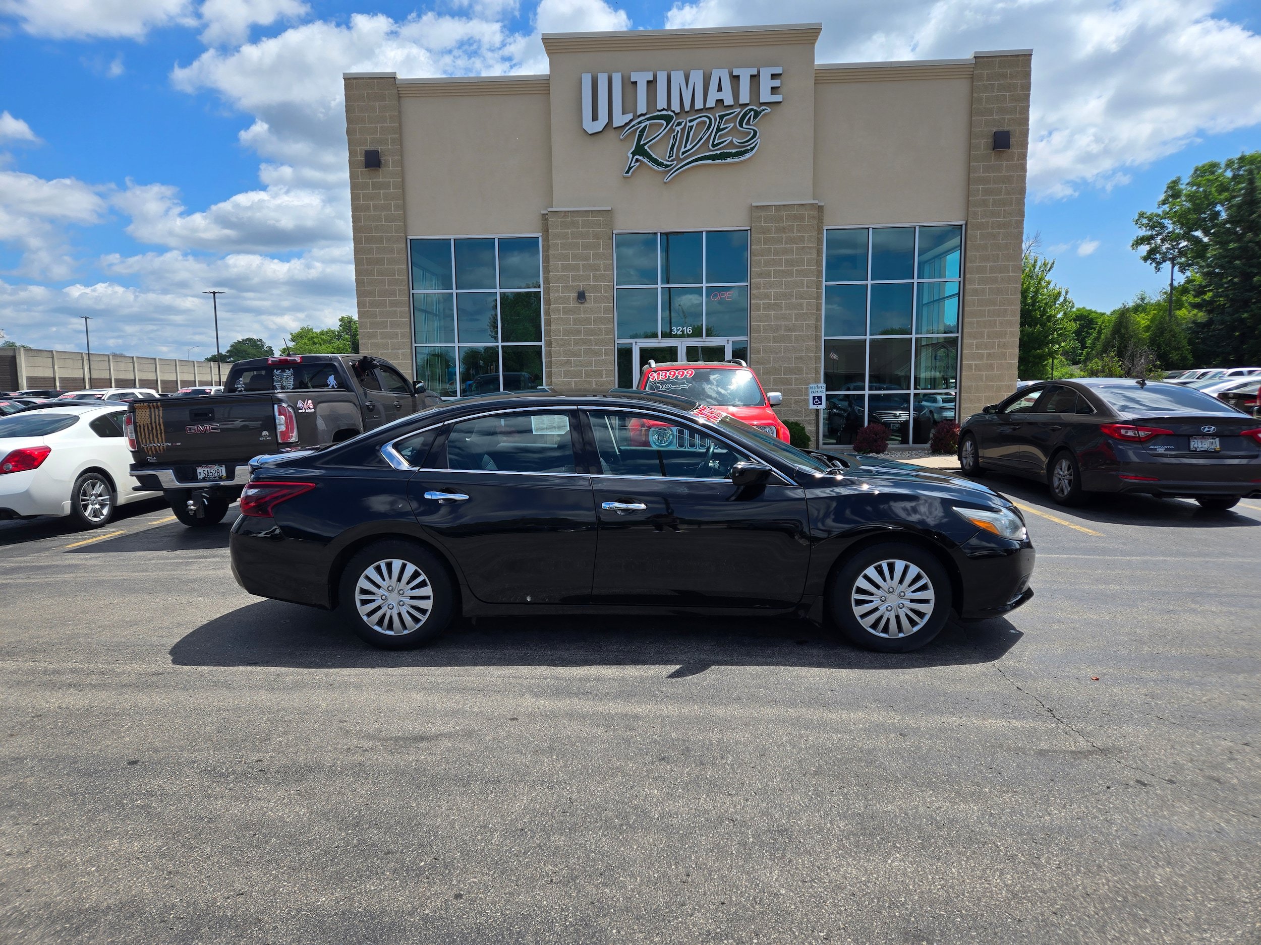 Used 2017 Nissan Altima 2.5 SR FWD image 1