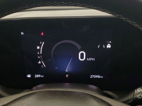 Used 2025 Buick Encore GX Preferred FWD image 18