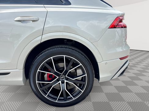 Used 2022 Audi Q8 Premium Plus w/ Premium Plus Package AWD/4WD image 29