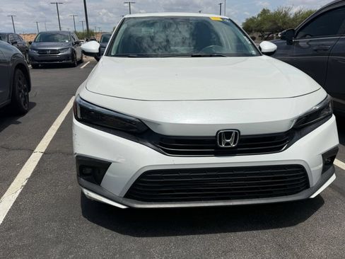 Used 2024 Honda Civic Touring image 5