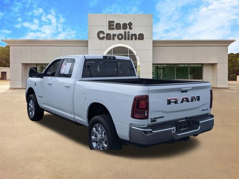 Certified 2025 RAM 2500 Laramie AWD/4WD image 5