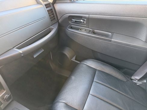 Used 2012 Jeep Liberty Sport image 22