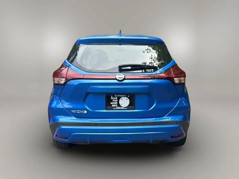 Used 2021 Nissan Kicks S FWD image 5