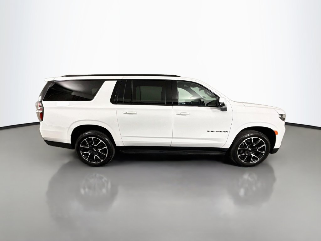 Used 2024 Chevrolet Suburban RST w/ Luxury Package AWD/4WD image 8
