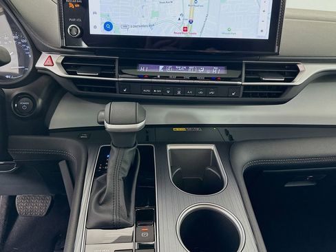Used 2025 Toyota Sienna XLE w/ XLE Plus Package image 15