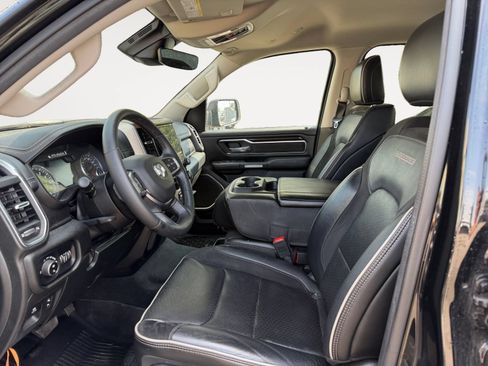Used 2022 RAM 1500 Laramie AWD/4WD image 9