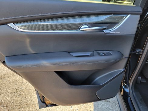 Used 2022 Cadillac XT5 Sportv w/ Technology Package image 14