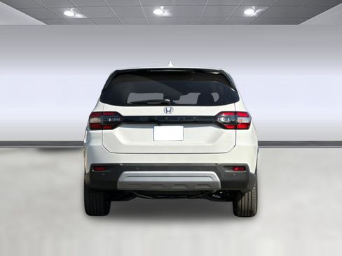 New 2025 Honda Pilot EX-L image 9