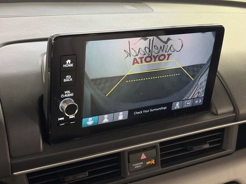 Used 2023 Honda Pilot Touring image 18