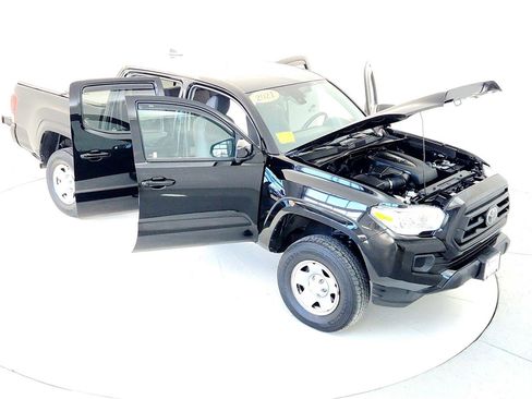 Certified 2021 Toyota Tacoma SR image 24