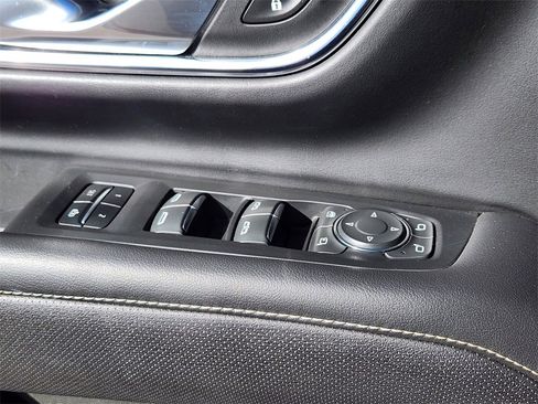 Used 2024 Chevrolet Tahoe Premier image 4