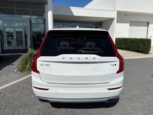 Used 2021 Volvo XC90 T6 Momentum w/ Protection Package Premier image 4
