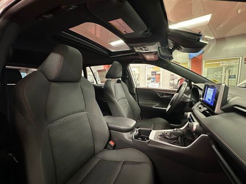 Used 2023 Toyota RAV4 SE w/ Weather & Moonroof Package image 16