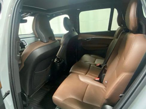 Certified 2024 Volvo XC90 B6 Plus w/ Protection Package Premier AWD/4WD image 12