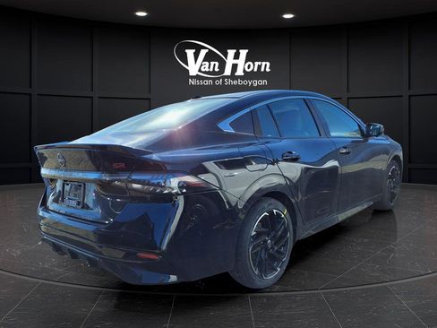 New 2026 Nissan Sentra SR w/ SR Premium Package FWD image 2