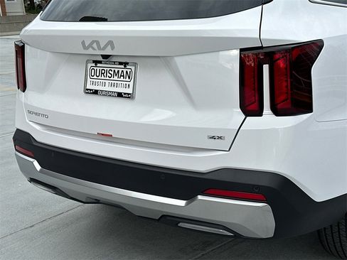 New 2026 Kia Sorento S image 5