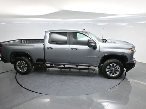 Used 2025 Chevrolet Silverado 2500 Custom w/ Custom Convenience Package AWD/4WD image 57