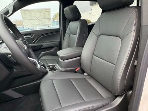 New 2026 GMC Canyon Elevation w/ Convenience Package image 13