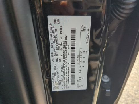 Certified 2022 Ford F250 Platinum w/ FX4 Off-Road Package AWD/4WD image 28