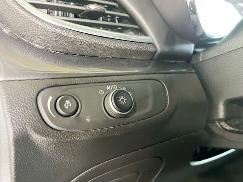 Used 2020 Buick Encore Preferred FWD image 10