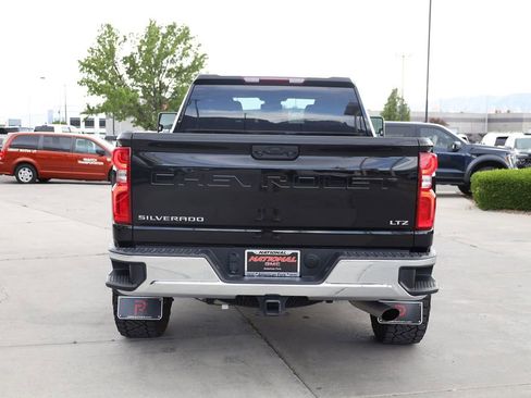 Used 2024 Chevrolet Silverado 3500 LTZ AWD/4WD image 5