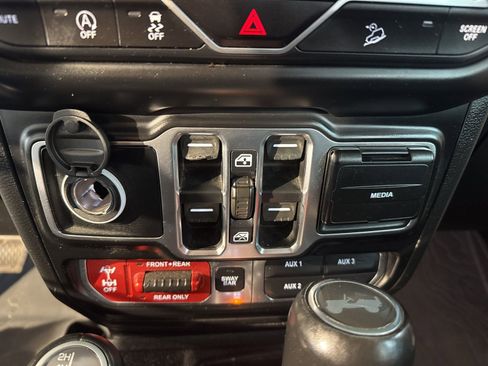 Used 2020 Jeep Wrangler Unlimited Rubicon image 28