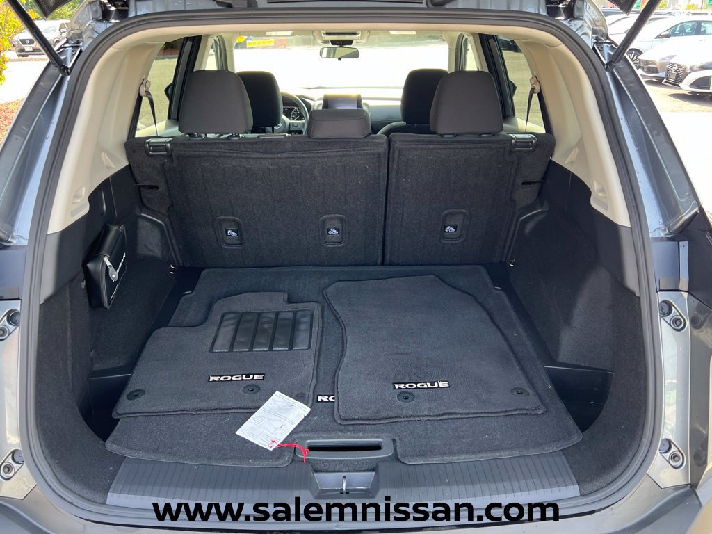 Used 2023 Nissan Rogue S AWD/4WD image 20