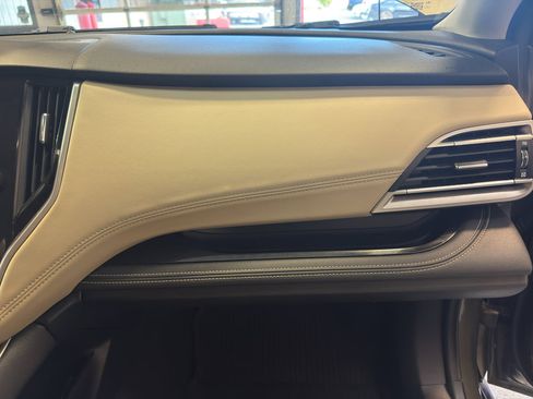 Used 2020 Subaru Outback Limited image 24