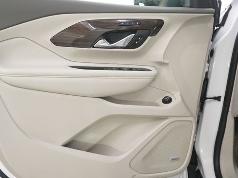 Used 2019 GMC Terrain Denali image 18