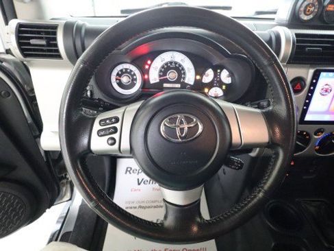 Used 2007 Toyota FJ Cruiser 4WD image 20