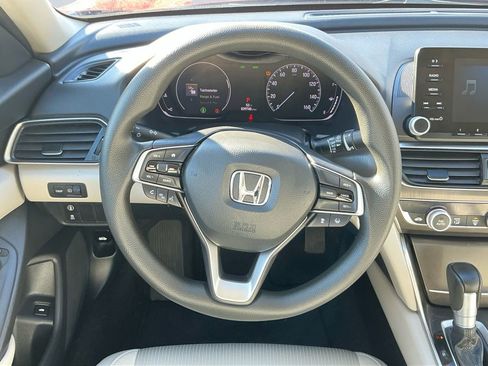 Used 2019 Honda Accord LX image 13