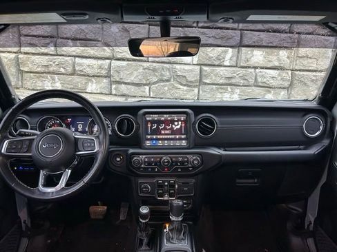 Used 2023 Jeep Wrangler Unlimited Sahara w/ Cold Weather Group image 10