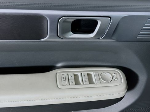 Used 2025 Hyundai Santa Fe SEL image 15