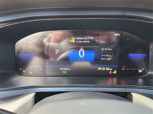 Used 2023 Volkswagen Taos SE image 15