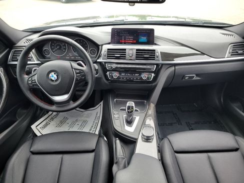 Used 2018 BMW 330i xDrive Sedan AWD/4WD image 9