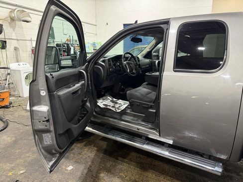 Used 2012 GMC Sierra 2500 SLE w/ HD SLE Premium Package image 8