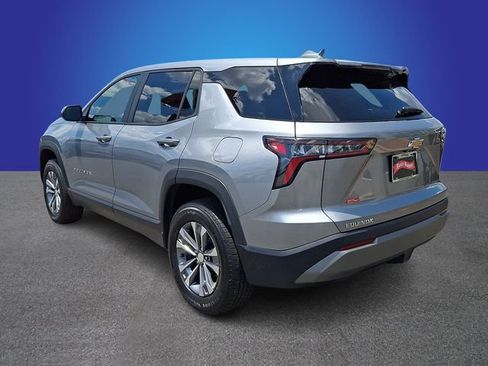 Used 2026 Chevrolet Equinox LT FWD image 5