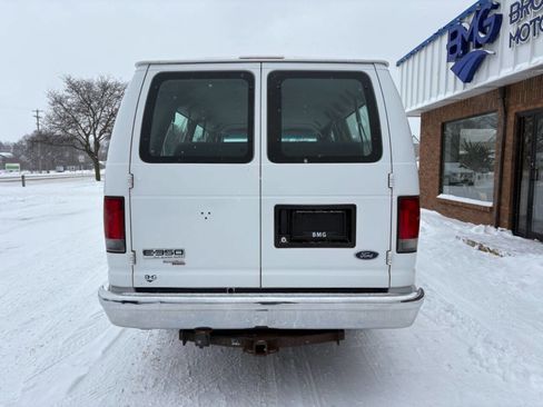 Used 2007 Ford E-350 and Econoline 350 XLT image 4