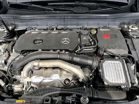 New 2026 Mercedes-Benz GLB 250 image 16