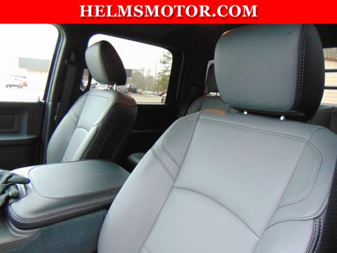 Used 2025 RAM 3500 Tradesman w/ Chrome Appearance Group image 27