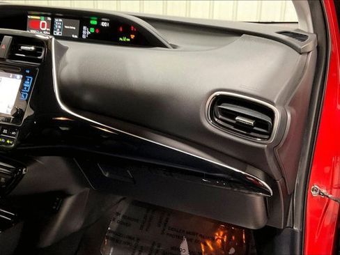 Used 2017 Toyota Prius Four w/ Advanced Technology Package FWD image 16