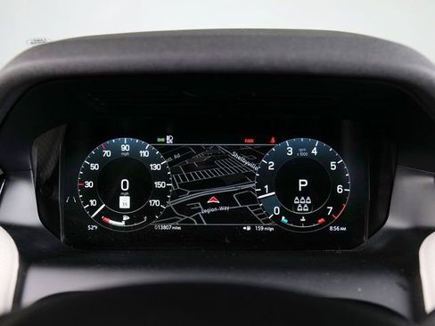 Used 2025 Land Rover Discovery Sport Dynamic SE image 18