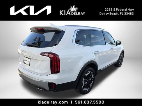 Certified 2023 Kia Telluride S w/ S Sunroof Package image 4